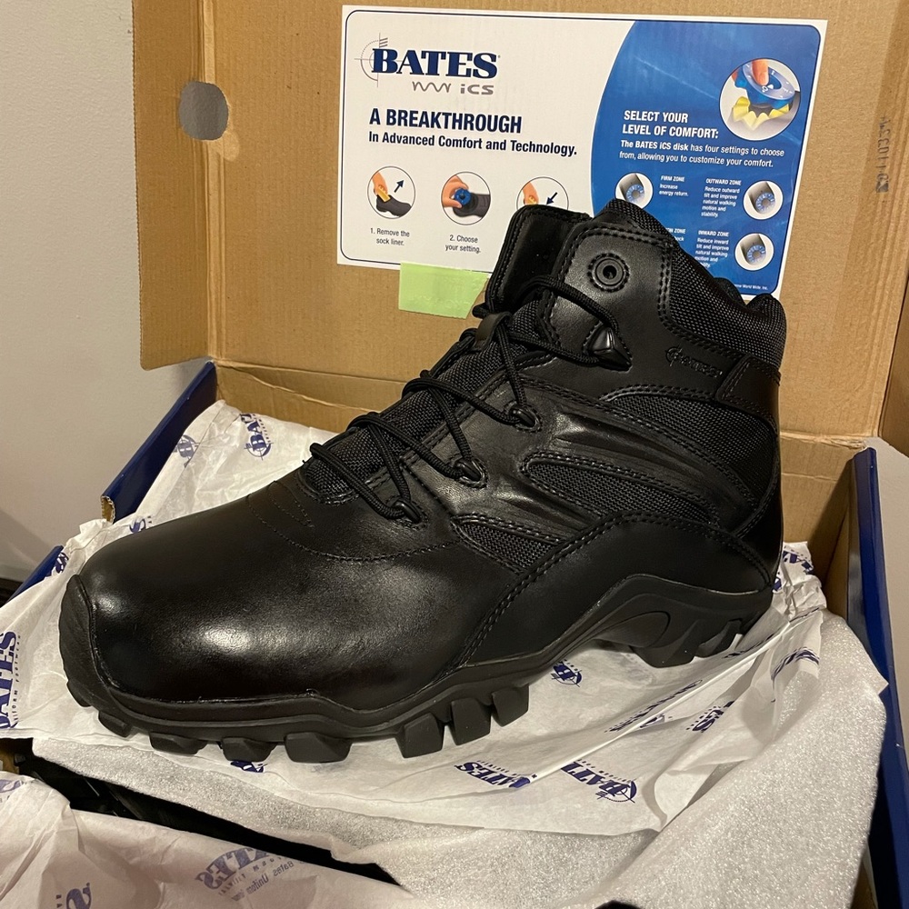 Men’s tactical boot / Bates sz 12